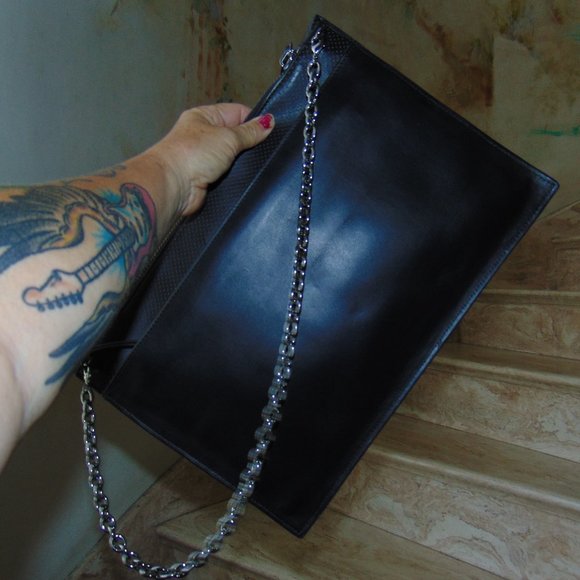 Alexandra Clancy Oversized Black Leather Handbag Envelope Bag Purse Chain Stra - Picture 12 of 13
